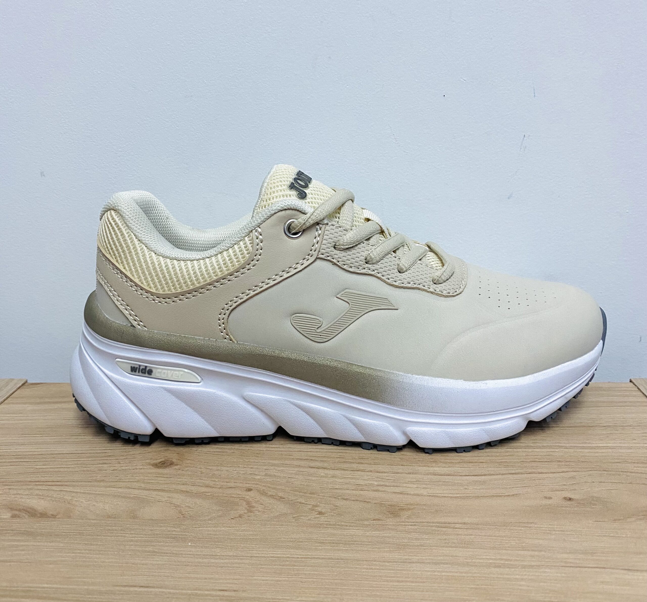 Joma Aries Lady Beige
