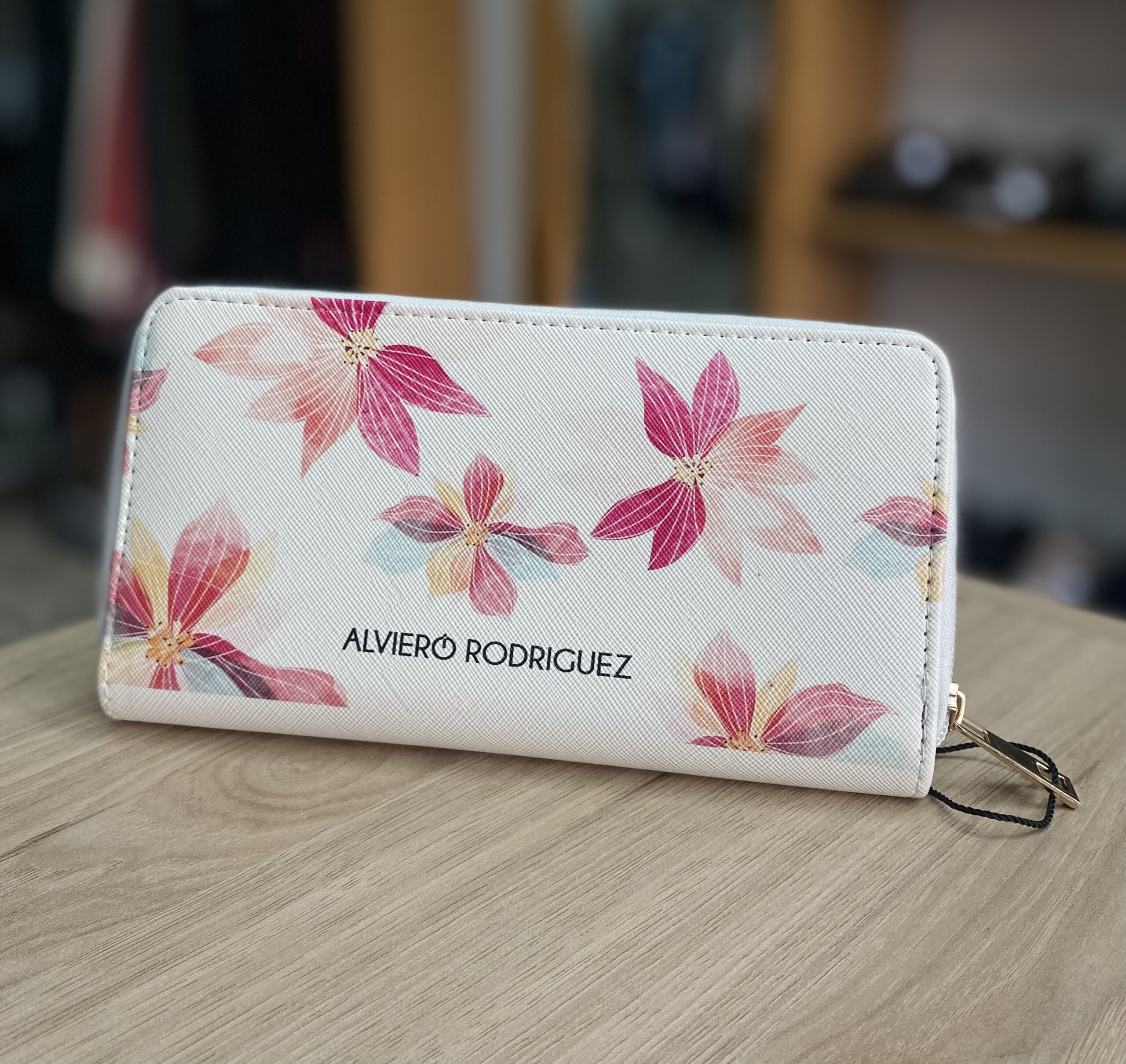 Alviero Rodriguez Carteras - Imagen 5